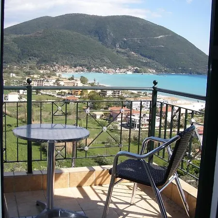 Katerina Lefkada 아파트호텔 바실리키